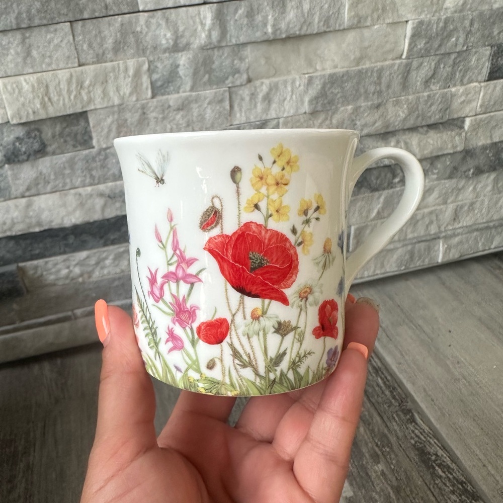 Flora coffee/tea cup